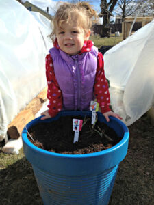 5 Ways to Make Gardening with Kids Enjoyable